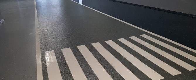 Markierung Zebrastreifen Bodenbeschichtung Industriebodenbeschichtung Herford Bielefeld Osnabrück Paderborn Ostwestfalen-Lippe (OWL)
