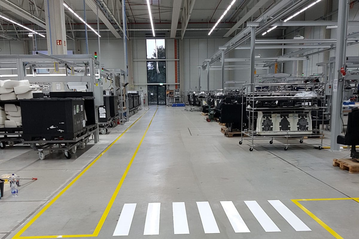 Markierung Produktionhalle Industriebodenbeschichtung Minden Industriebodenbeschichtung Minden